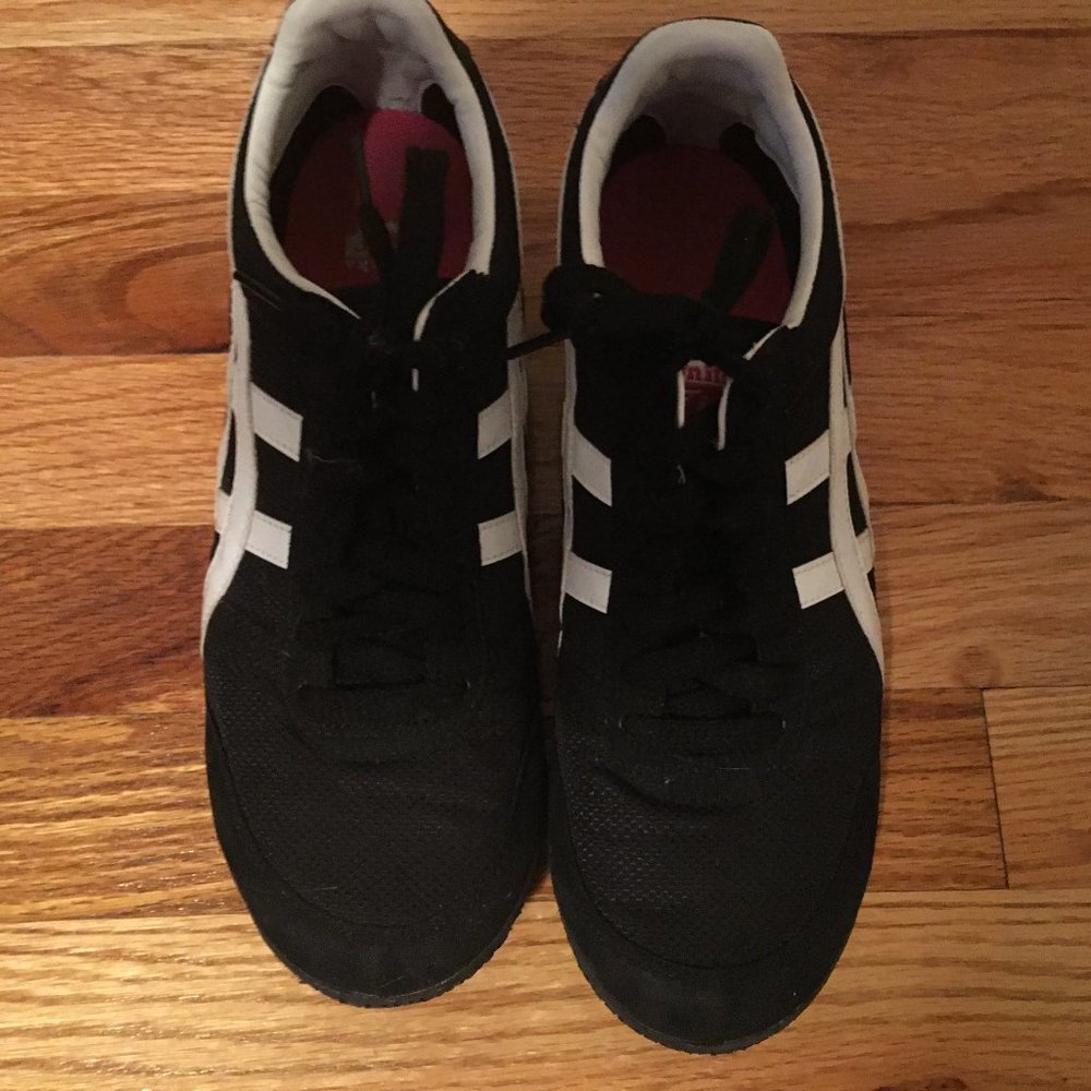 Women's Size 8 Onitsuka Tiger Athletic Shoes